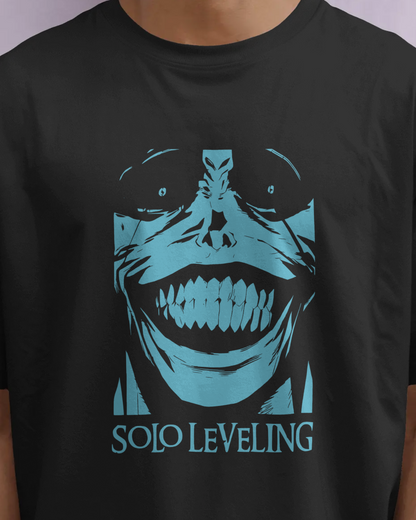 Male model wearing Qurrito’s dark mysterious mood Anime Streetwear T-Shirt featuring the Statue of God from Solo Leveling in blue print on black oversized cotton fabric, perfect for fans of Korean anime streetwear and dark aesthetic fashion.