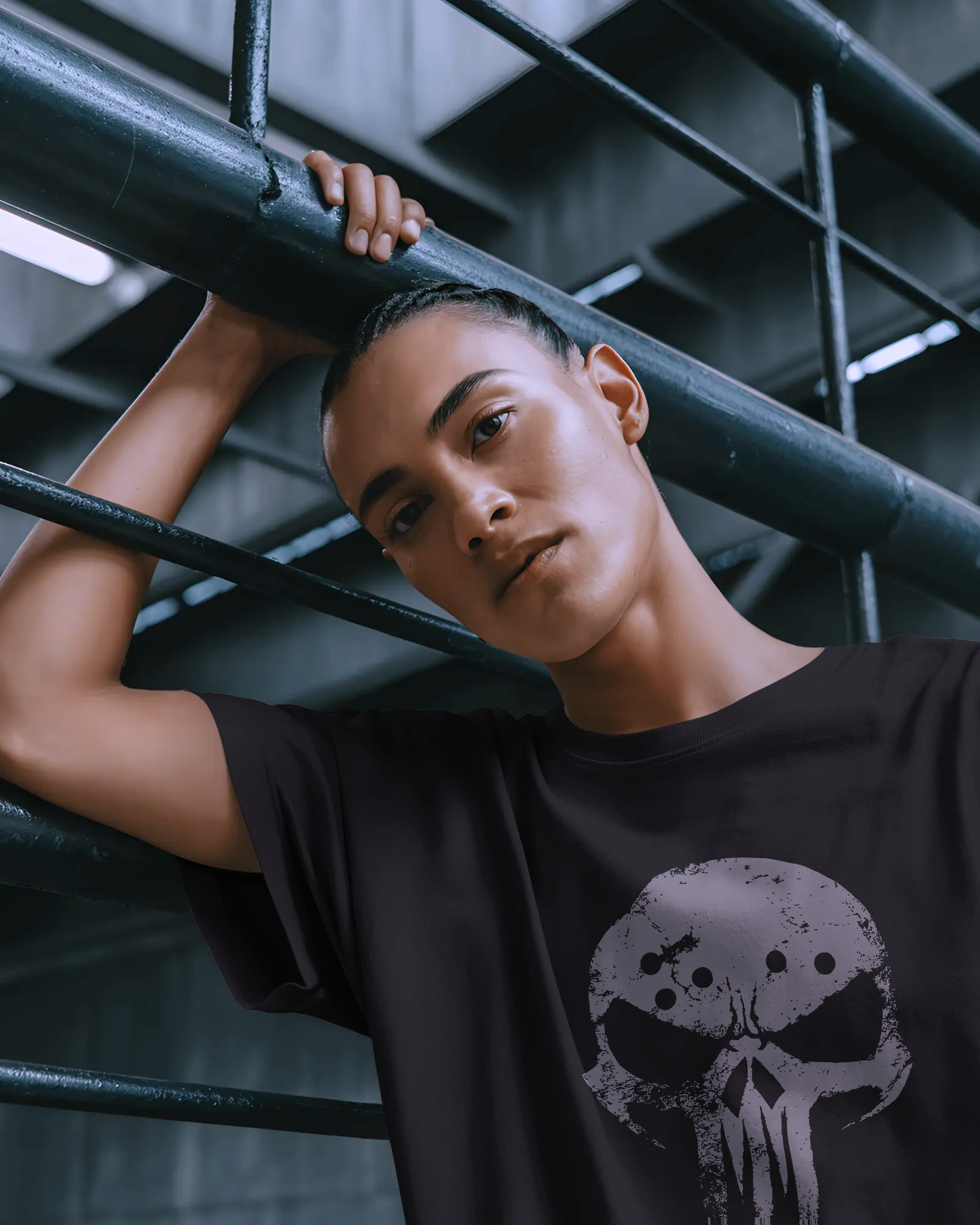 Model in Qurrito’s Shadow Skull Urban Fashion T-Shirt for men. The black cotton tee with a bold skull design reflects a mysterious, dark, and confident streetwear attitude.